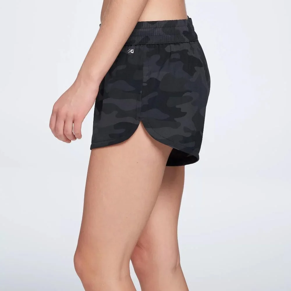 NWT DSG Women's Stride Shorts - Picture 4 of 9